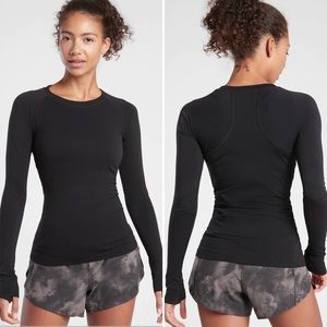 Athleta Momemtum Long Sleeve Shirt